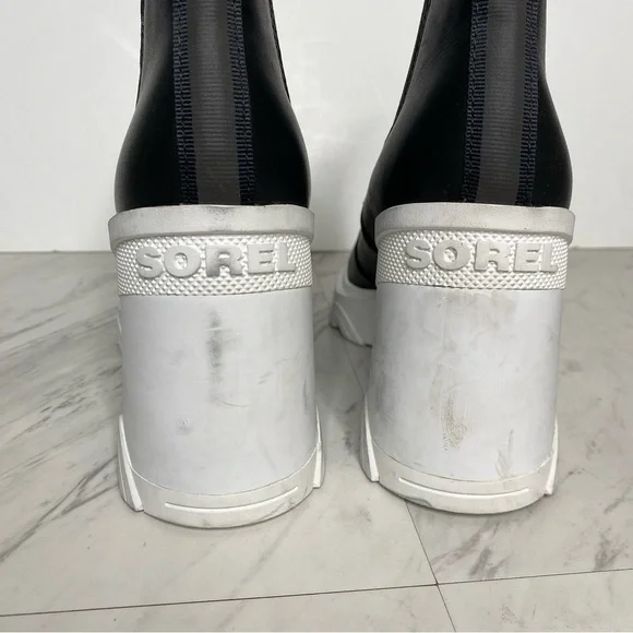 Sorel Brex Black White Leather Heeled Chelsea Bootie 7 1/2 - Picture 4 of 14